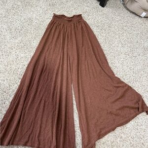 Chic Wide-Leg Women's Pants in Rich Brown